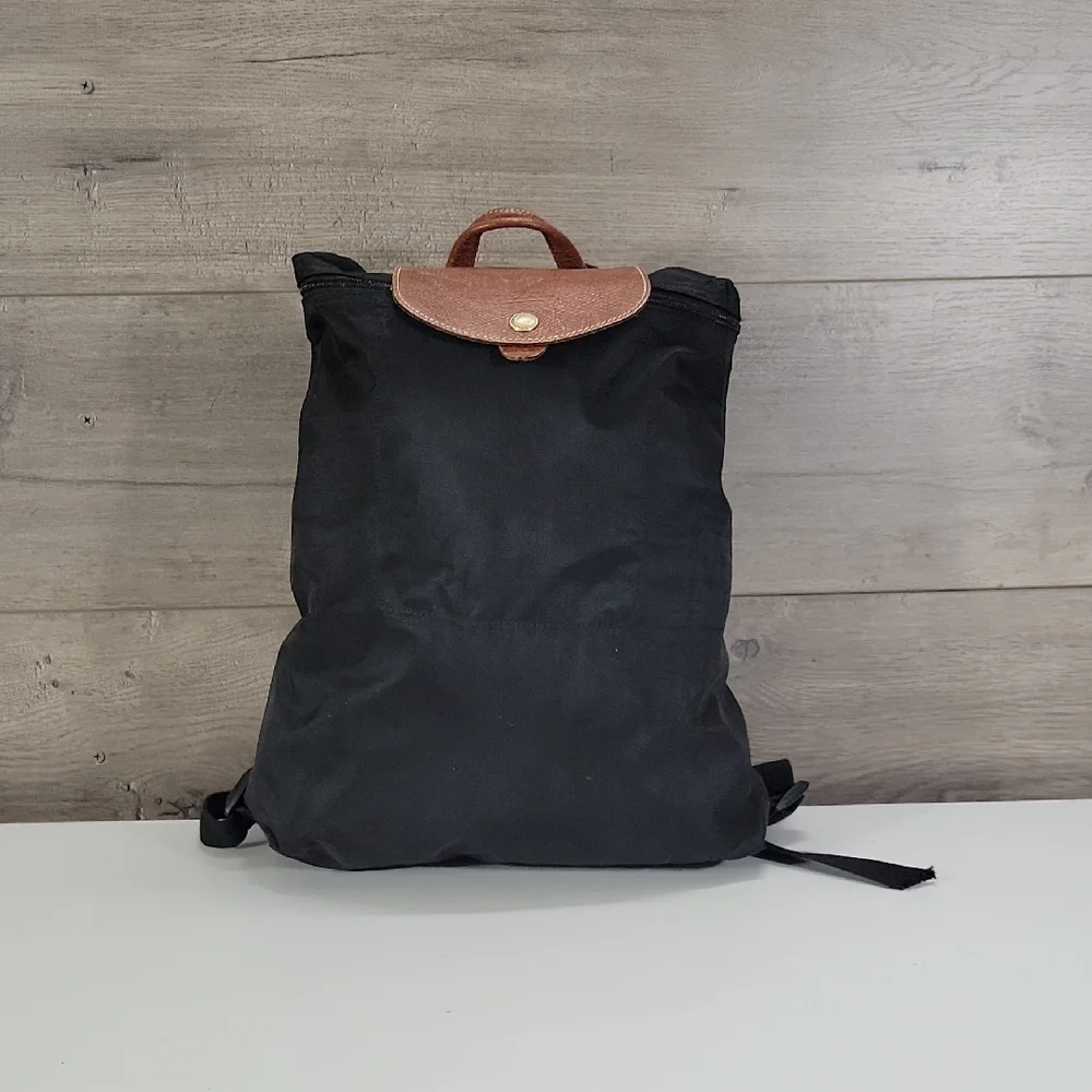 Black Nylon/Leather Backpack Bag